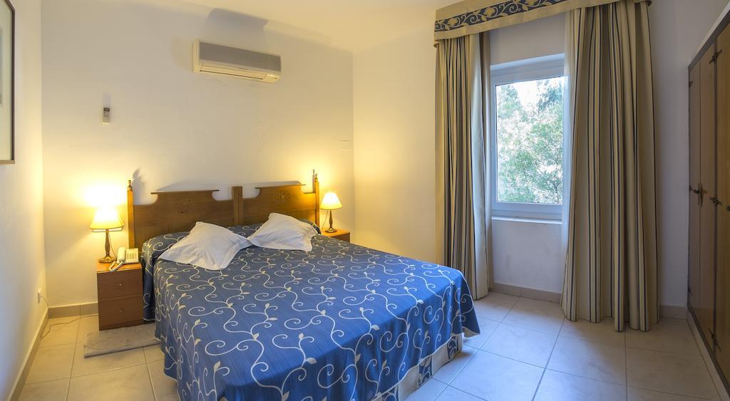 Hotel Rocamar Cadaques Room photo